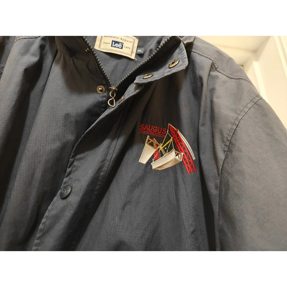 Lee Authentic Apparel Mens 2XL Navy Blue Ripstop Windbreaker Jacket Saugus Logo